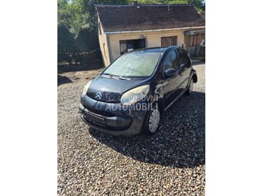 Citroen C1 1.0 68ks 2006. god. -  kompletan auto u delovima