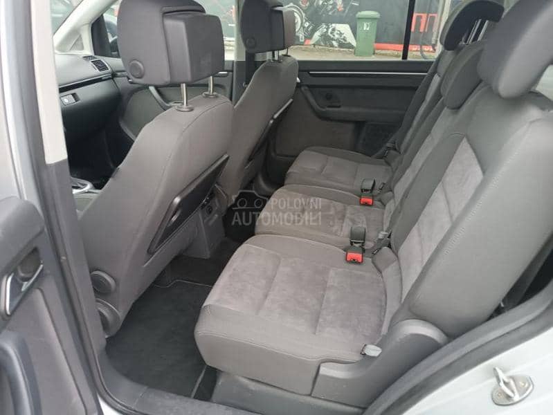 Volkswagen Touran DSG LED