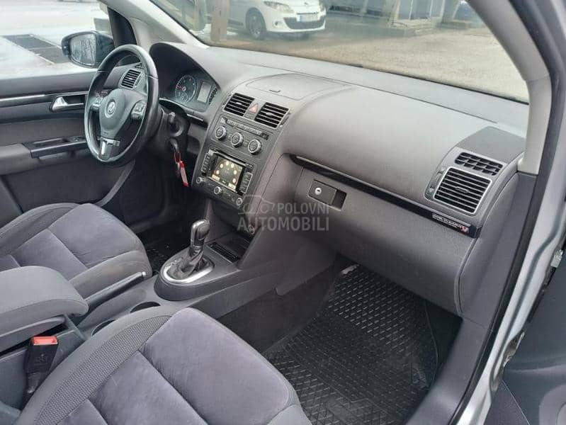 Volkswagen Touran DSG LED