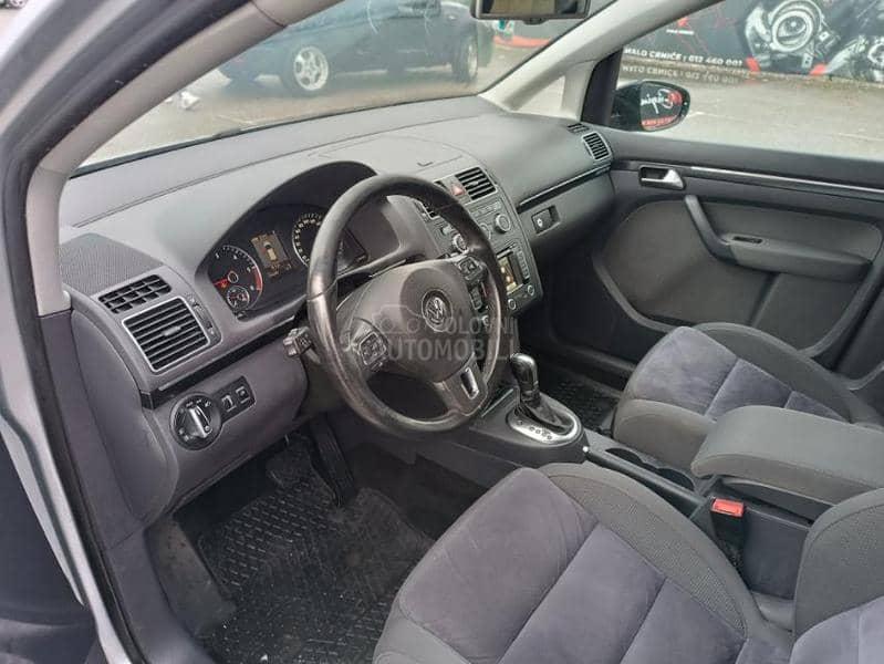 Volkswagen Touran DSG LED