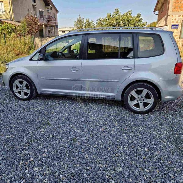 Volkswagen Touran DSG LED