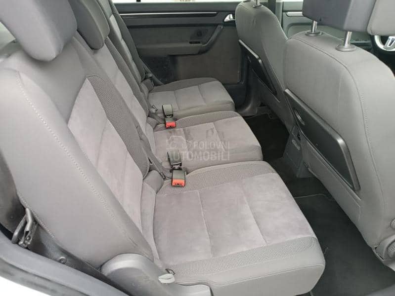Volkswagen Touran DSG LED