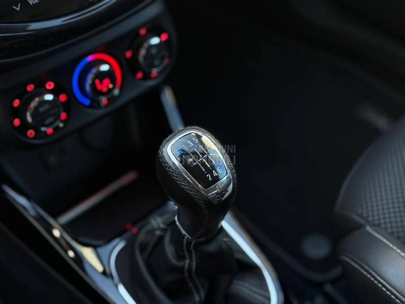 Opel Corsa E 1.6T OPC