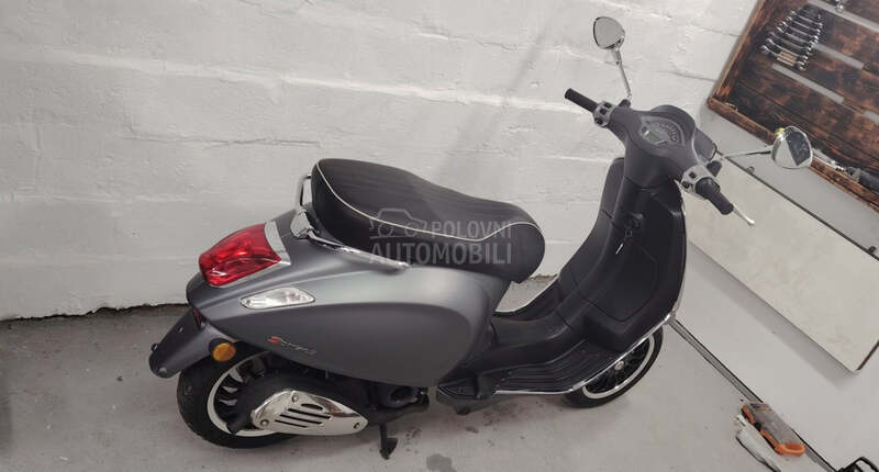 Vespa Primavera