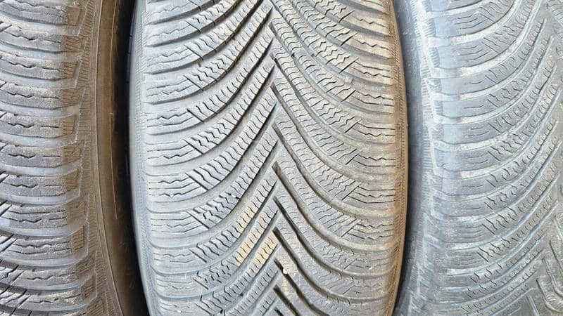 Michelin 225/55 R17 Zimska
