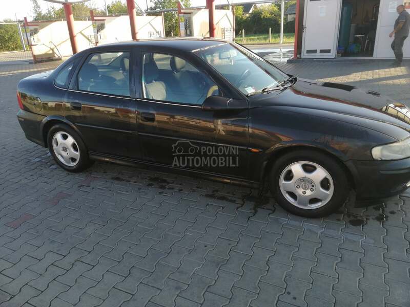 Opel Vectra B 1.6