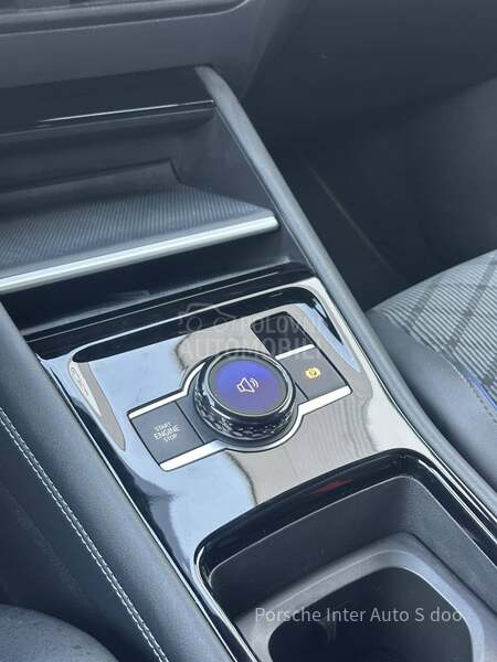 Volkswagen Tiguan R-Line  4 MOTION