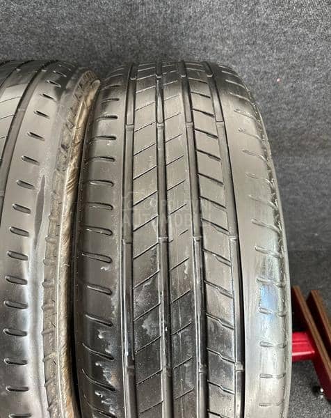 Bridgestone 225/60 R18 Letnja