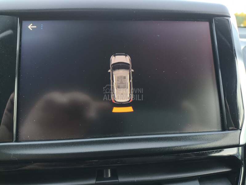 Peugeot 2008 1.2Veliki ser. N.O.V