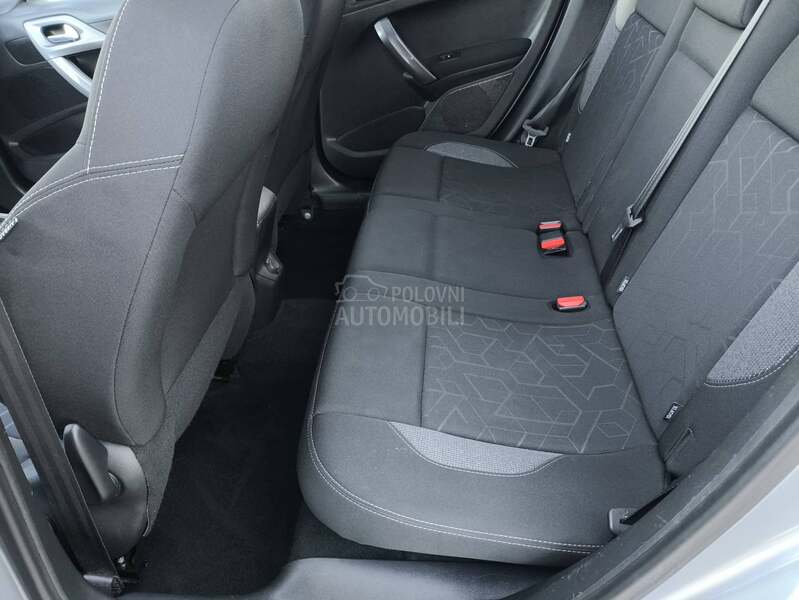 Peugeot 2008 1.2Veliki ser. N.O.V