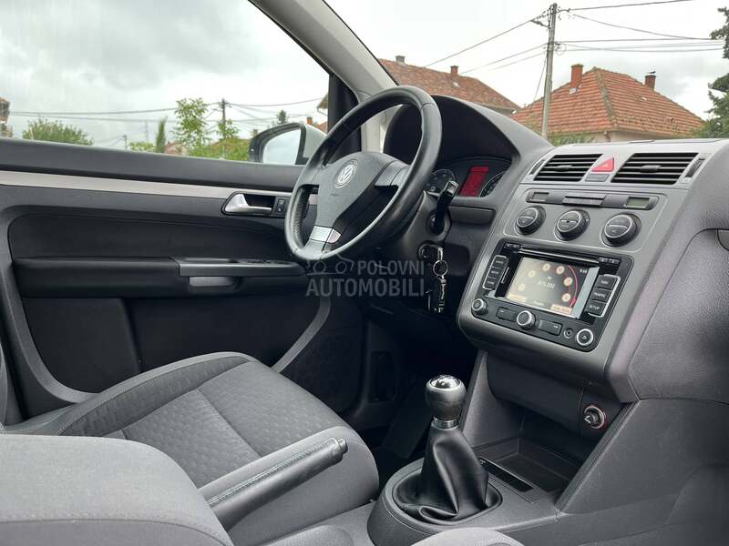 Volkswagen Touran 