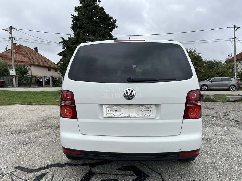 Volkswagen Touran 