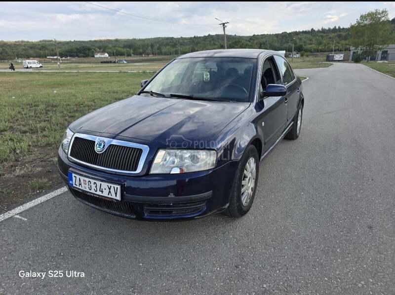 Škoda Superb 