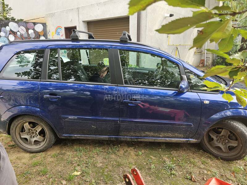 Opel Zafira 