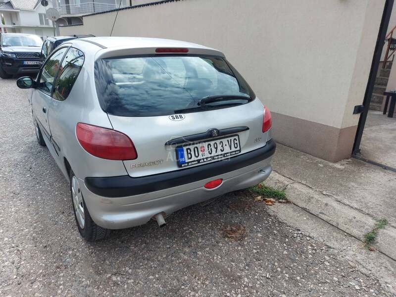Peugeot 206 Povooljno