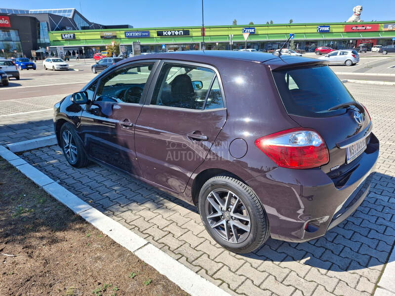 Toyota Auris 1.33