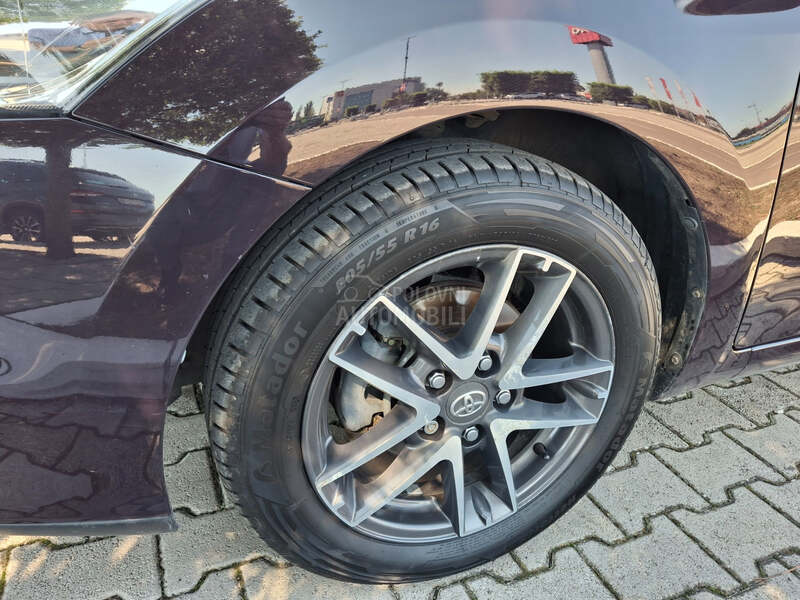 Toyota Auris 1.33