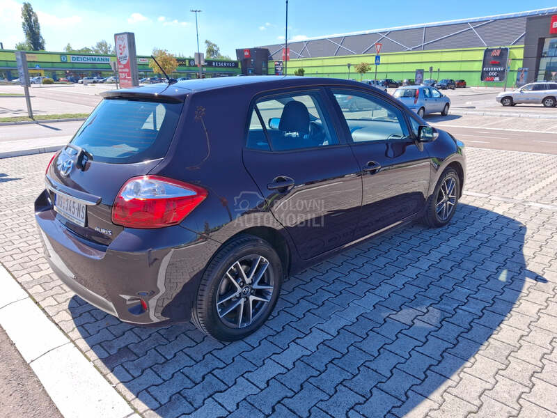 Toyota Auris 1.33
