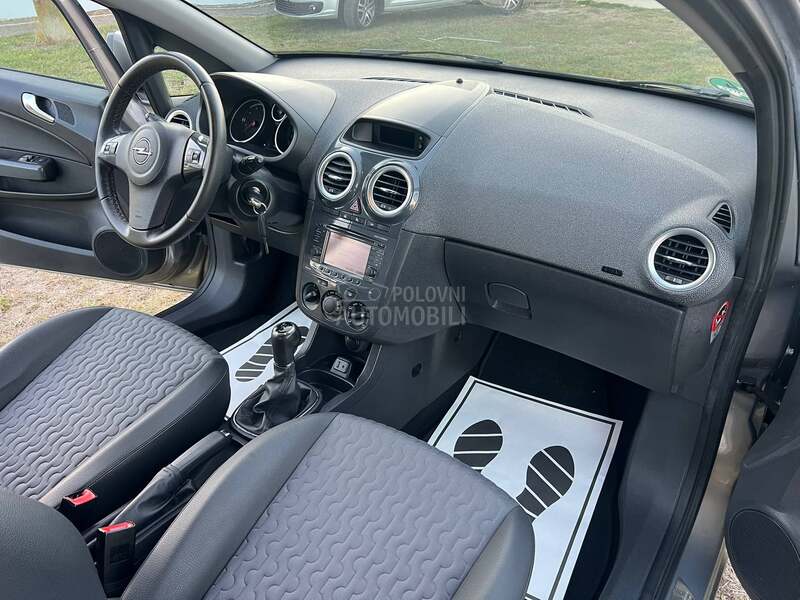 Opel Corsa D 1.3CDTI COSMO