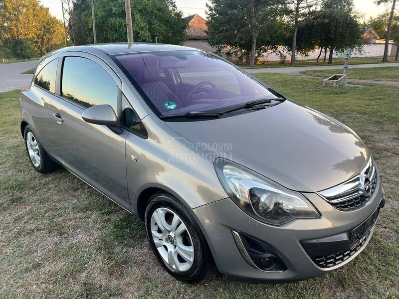Opel Corsa D 1.3CDTI COSMO