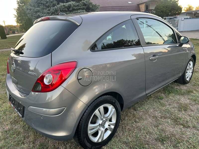 Opel Corsa D 1.3CDTI COSMO