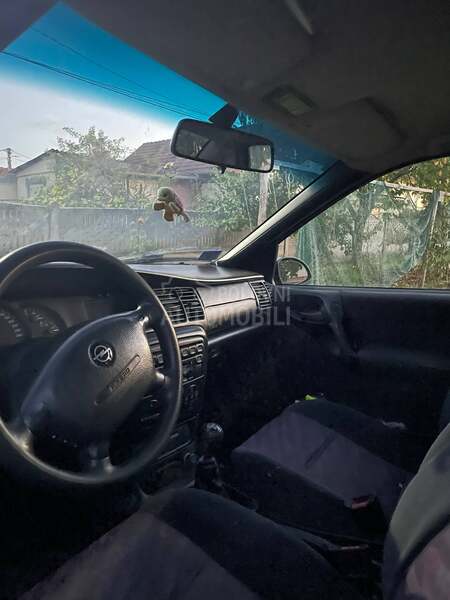 Opel Vectra B 