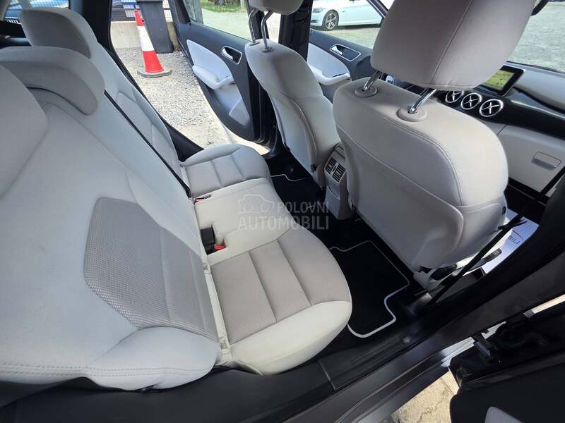 Mercedes Benz B 180 A.U.T.O.M.A.T.I.K