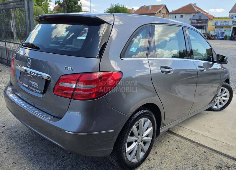 Mercedes Benz B 180 A.U.T.O.M.A.T.I.K