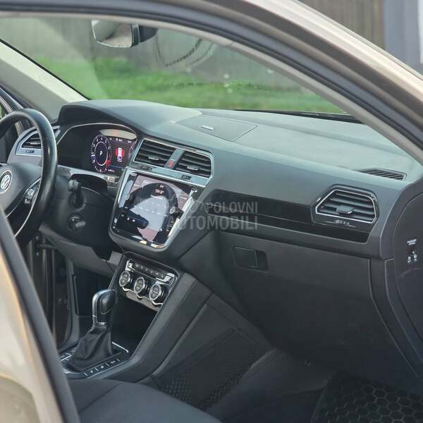 Volkswagen Tiguan 4M//DSG