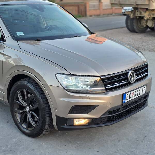 Volkswagen Tiguan 4M//DSG