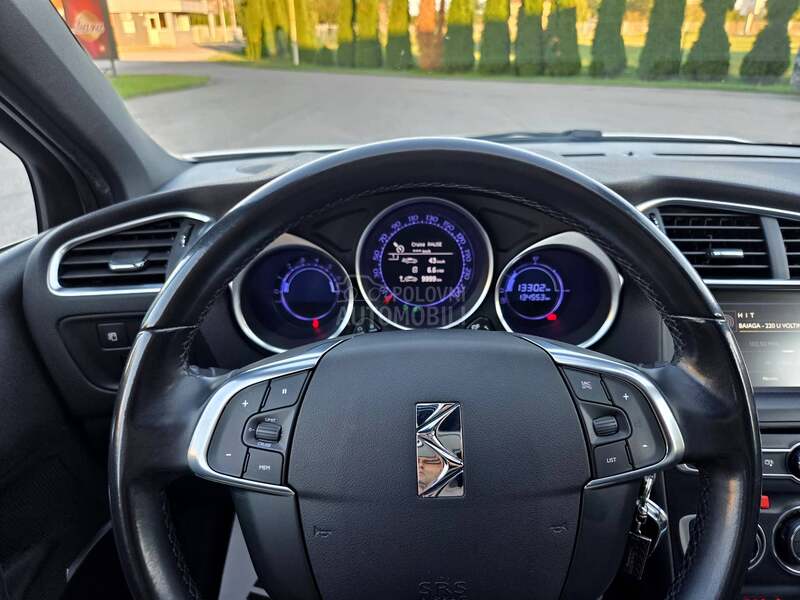 Citroen DS4 /1.2i STT Exclusive/