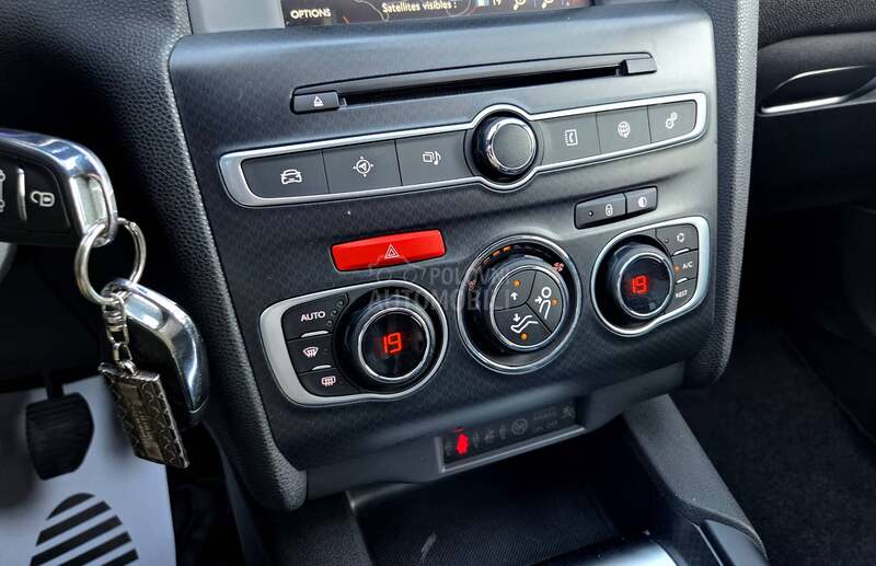 Citroen DS4 /1.2i STT Exclusive/