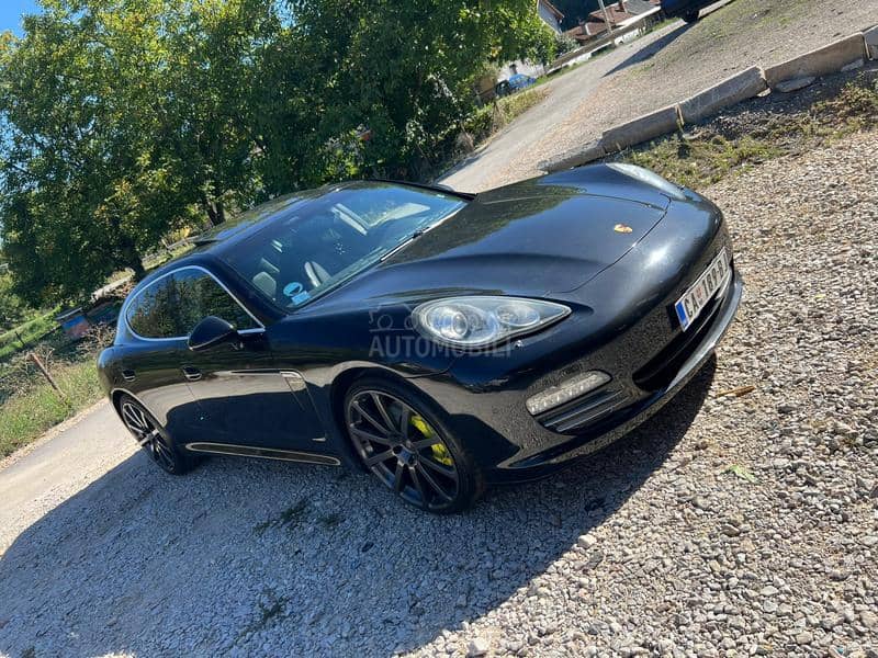Porsche Panamera 4s sport chrono
