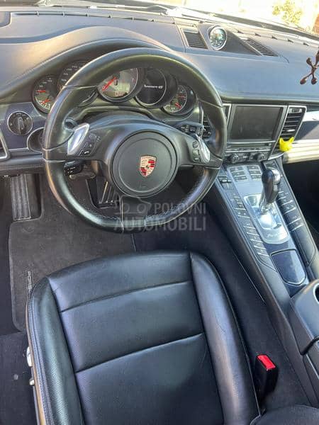 Porsche Panamera 4s sport chrono