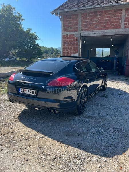 Porsche Panamera 4s sport chrono