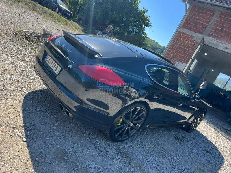 Porsche Panamera 4s sport chrono