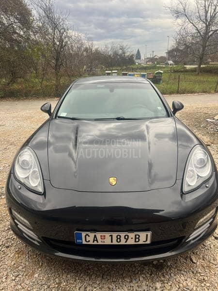 Porsche Panamera 4s sport chrono