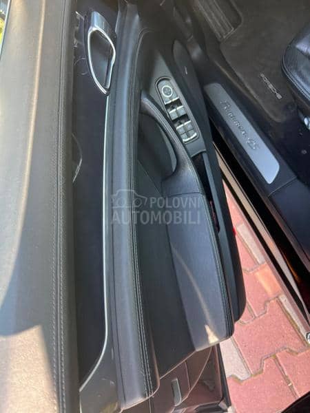 Porsche Panamera 4s sport chrono