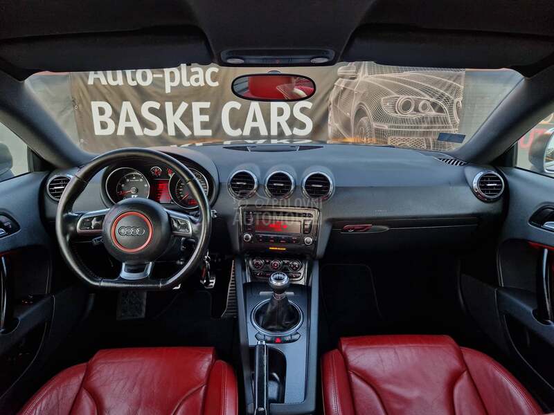 Audi TT S-LINE