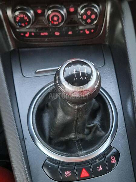 Audi TT S-LINE