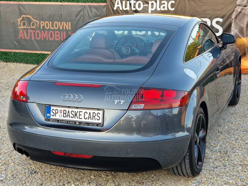 Audi TT S-LINE