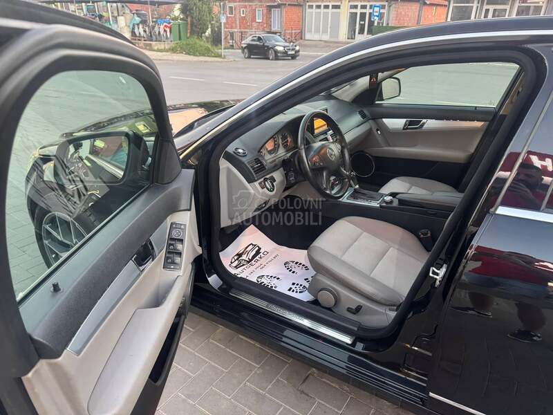 Mercedes Benz C 220 