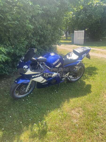 Yamaha R6