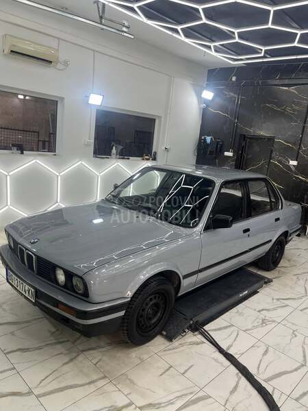 BMW 324 D spreman