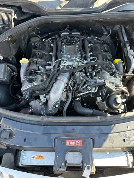 motor u delovima