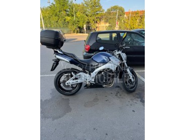 Suzuki GSR 600