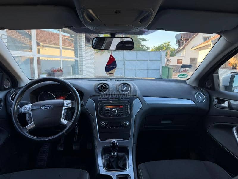 Ford Mondeo 