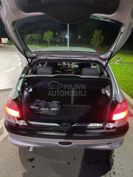 Peugeot 206 1.1