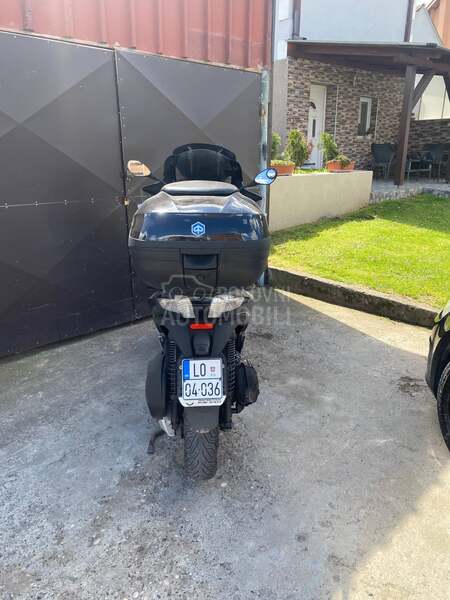 Piaggio MP3 300 yrban