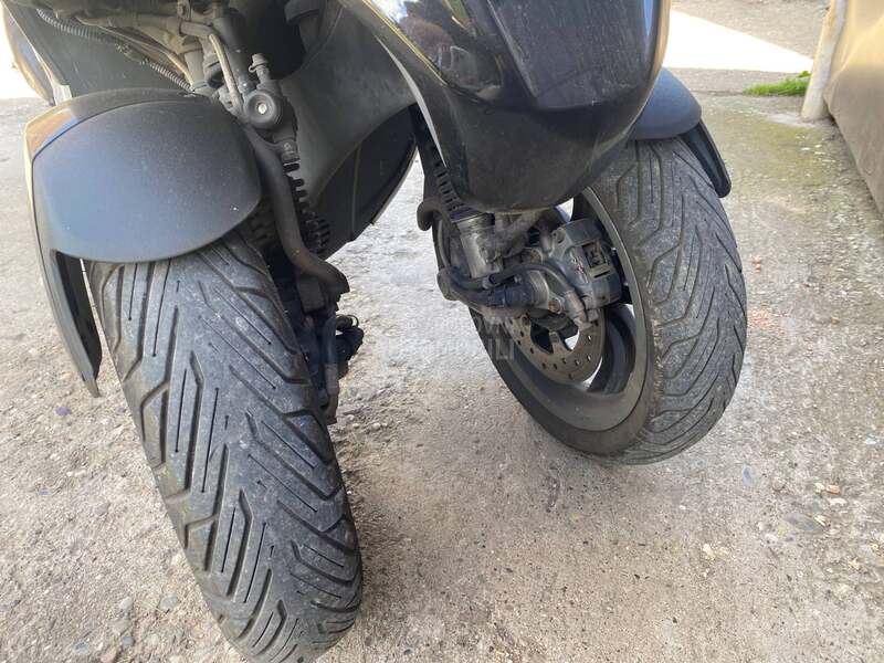 Piaggio MP3 300 yrban